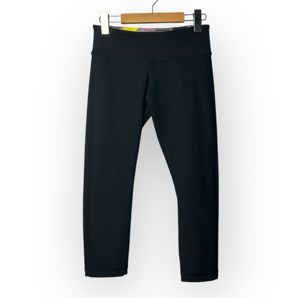 Lululemon Wunderunder Reversible Mid Calf Leggings 6 - Picture 1 of 9